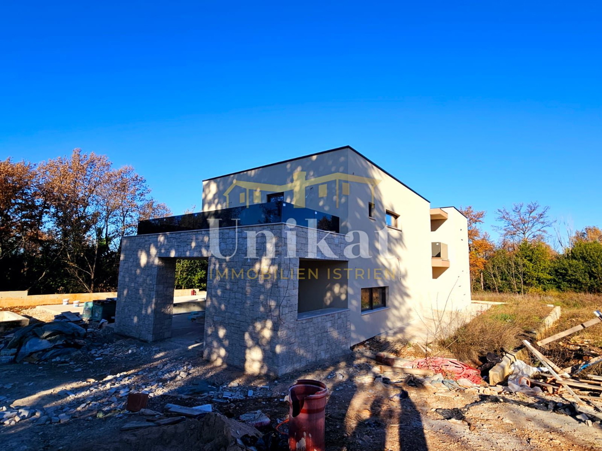 Moderna casa a schiera con piscina e vista sul verde, Poreč